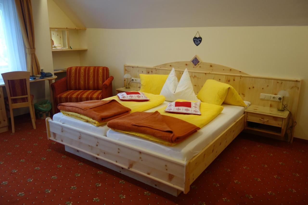 Edelsteinhotel Guniwirt Krakaudorf Ngoại thất bức ảnh